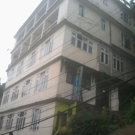 دارجيلنغ Hotel Alpine المظهر الخارجي الصورة